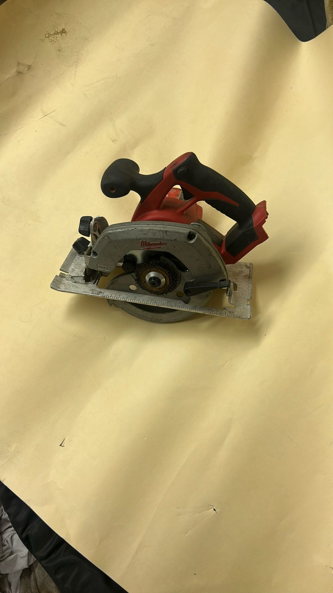 Milwaukee 18volt Saw