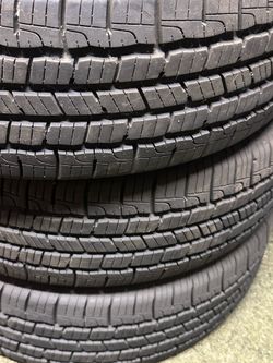 195 65 R15 Prius tires %95 good
