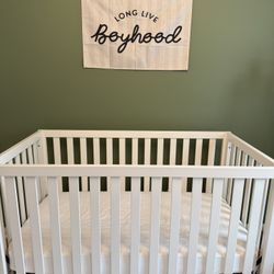 Barely Used Adjustable Baby Crib 