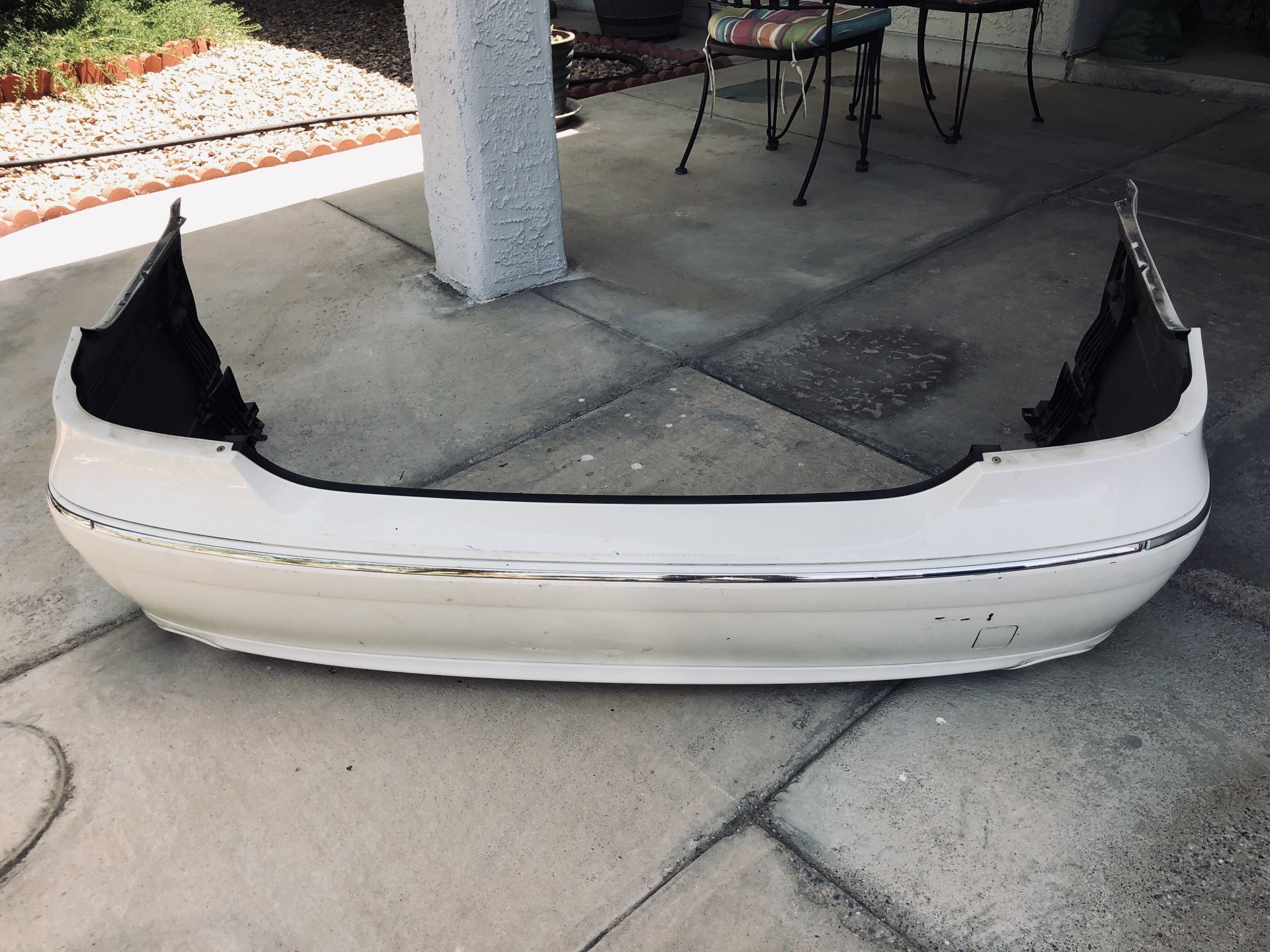 Mercedes E350 4Matic W211 Rear Bumper, white code C650