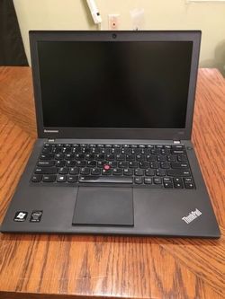 12.5"Lenovo x240-i5(4200cpu)@1.6ghz,8gigs, 500hd
