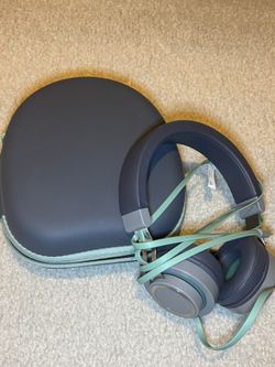 Headphone With Case