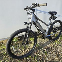 Schwinn  Marshall Full  Electric Bicycle/E-bike, Adult/Like New  🚴‍♂️💨
