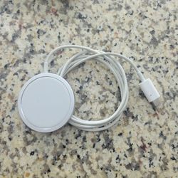 APPLE DOME CHARGER ORIGINAL $35