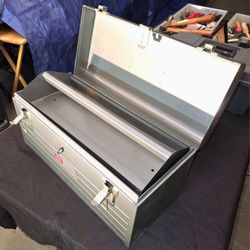 Sears Craftsman Tool Box - This Box Is A Couple Decades Old, Quality Built - North Glendale 