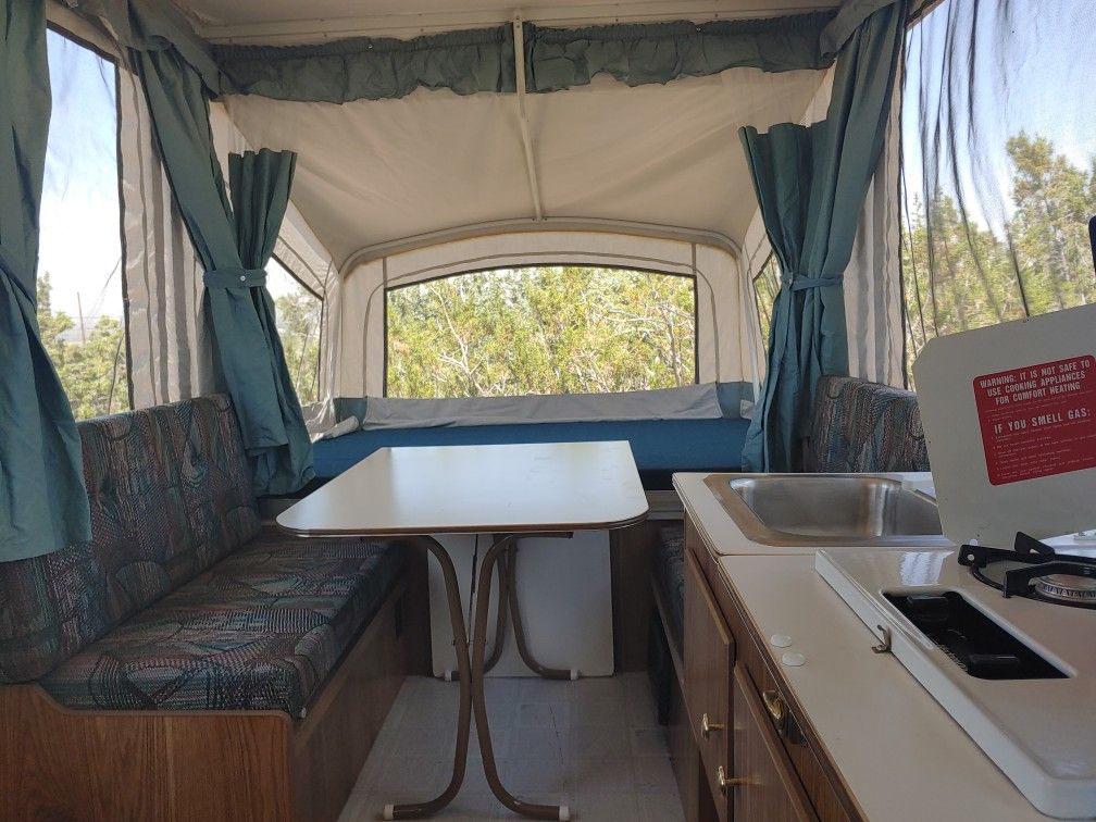 Coleman Taos popup camper for Sale in Phelan, CA OfferUp