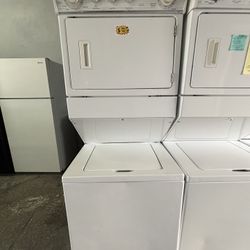 WHIRLPOOL 27” WASHER AND DRYER STACKABLE 