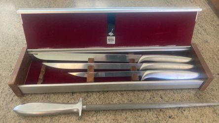 Gerber carving set with “steel” and box.