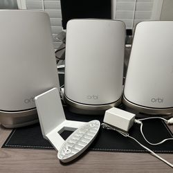 NETGEAR Orbi Quad-Band WiFi 6E Mesh Network System (RBKE963)
