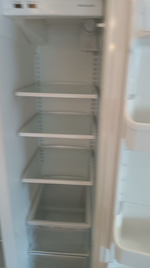 Frigidaire Fridge