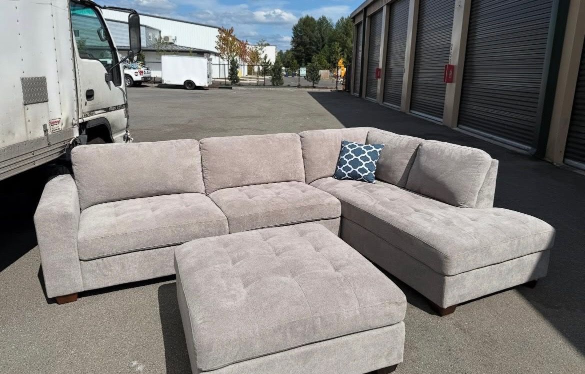 Sectional Couch 