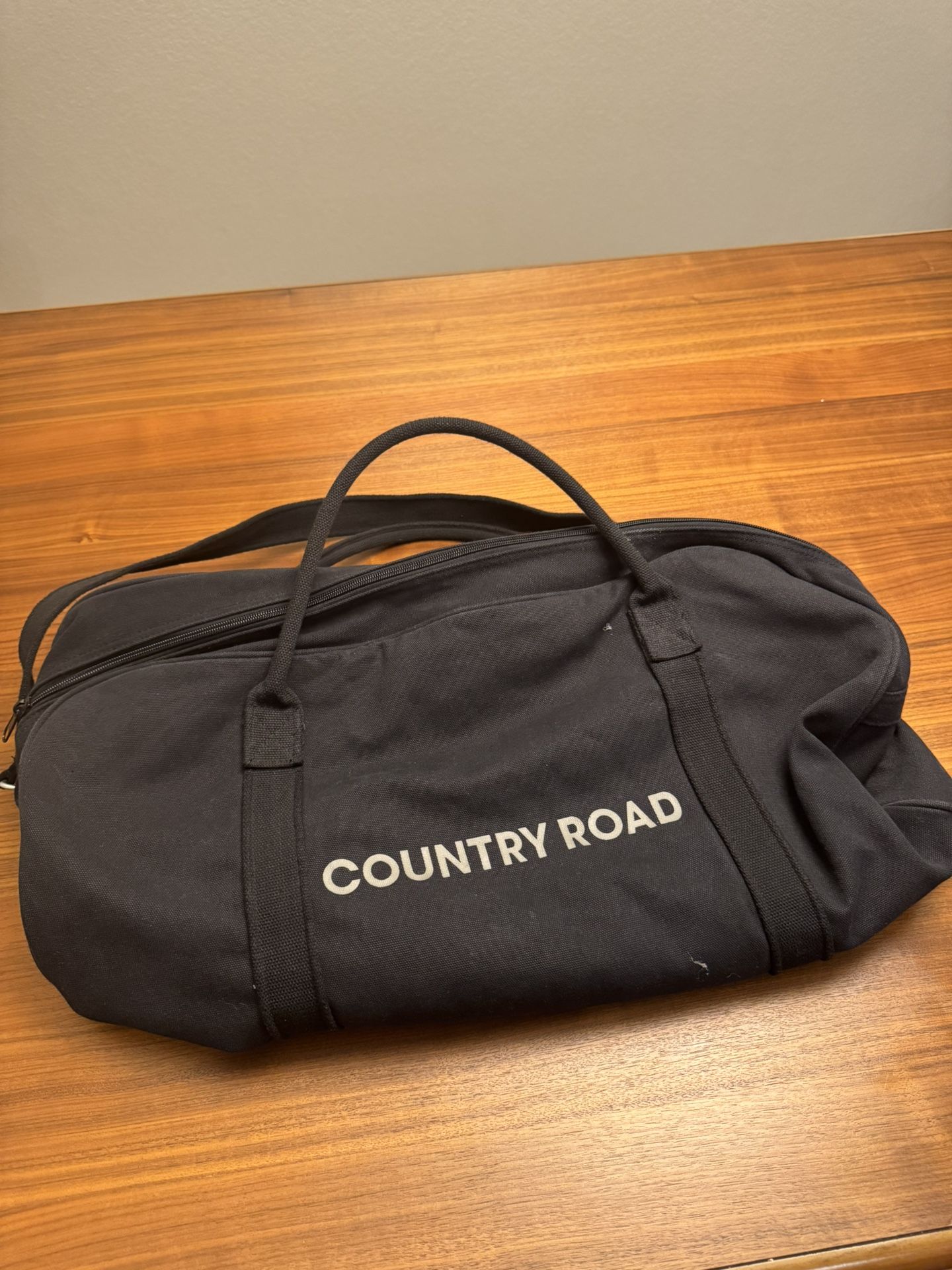 Country Road AUSTRALIA Duffel Sports Gym Bag Zip Closure Black 100% Cotton