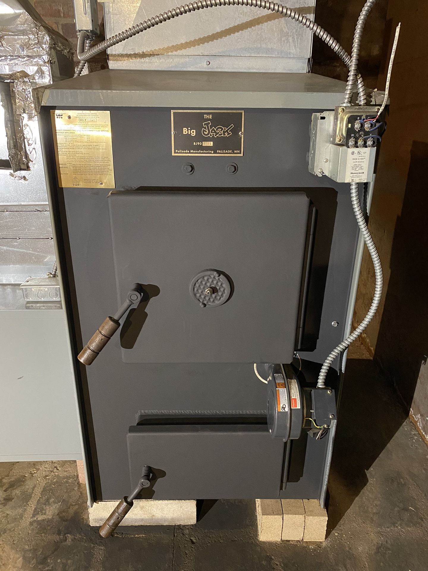 Big Jack Wood Furnace Stove Heater