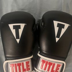Title Classic boxing gloves