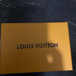 Lv Slim Bracelet Size 21 