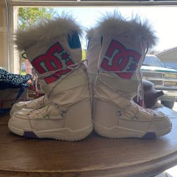 DC SNOWBOARD BOOTS 