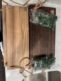 Wall shelves