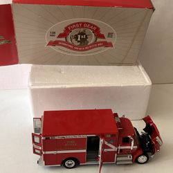 Die Cast Rare 1st Gear NY International 4400 EMS