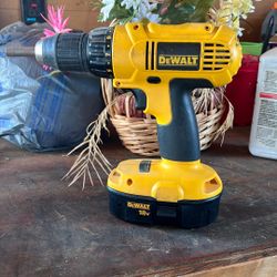 Cordless Dewalt Drill