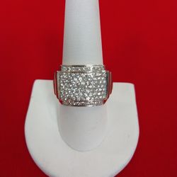 10k White Gold Diamond Man Ring 