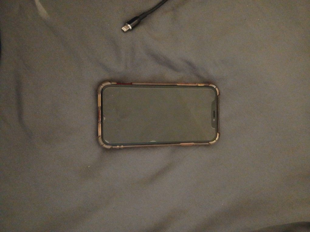 iPhone XR Red Unlocked