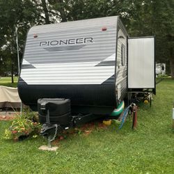 2021 Heartland Pioneer