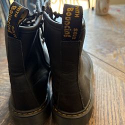 Kids Doc Martins 