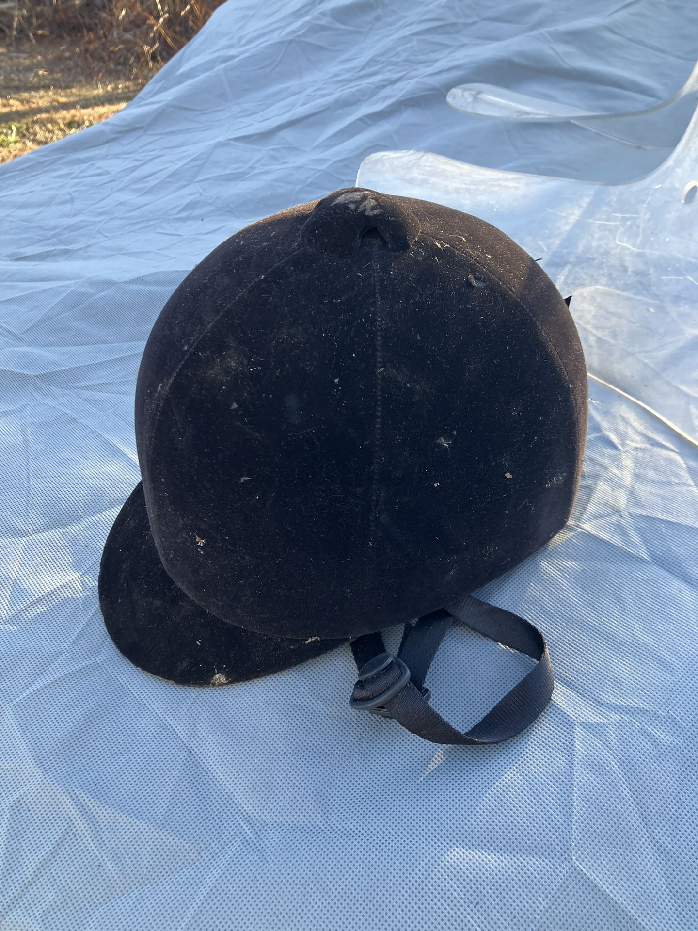 Equestrian helmet