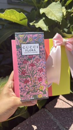 Gucci Flora Gorgeous Gardenia Perfume new AUTHENTIC regalos mujer women gift MSRP $160