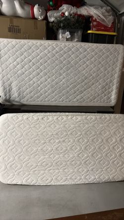 Twin mattress + boxspring