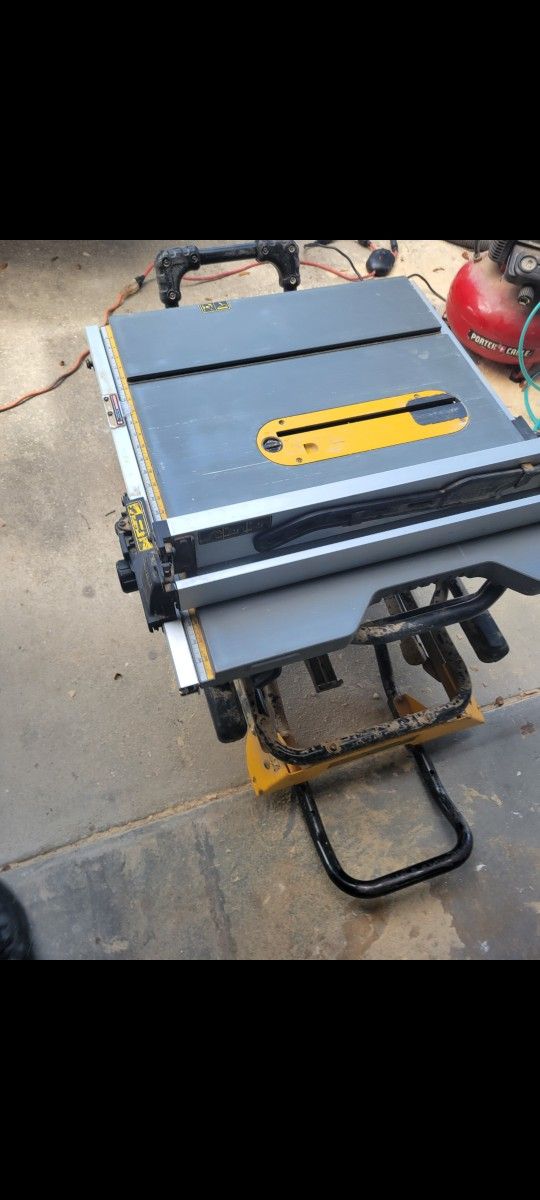 Dewalt Dw7491 Tablesaw With Wheel Stand $200