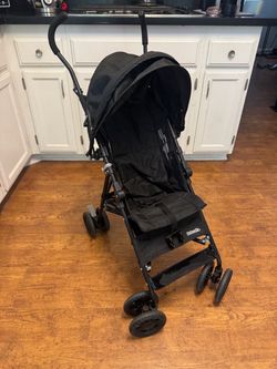 Kolcraft Umbrella Stroller with shade