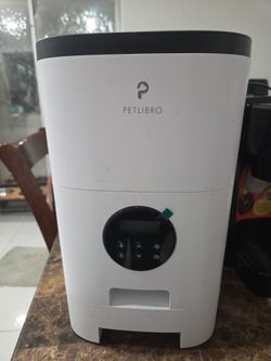 Pet feeder  PETLIBRO