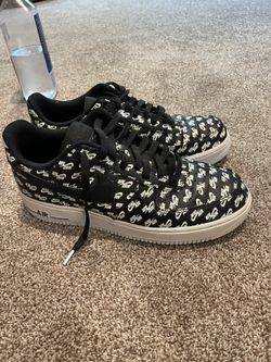 black n white forces