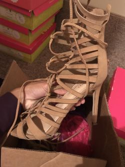 Shoes heels size 8.5