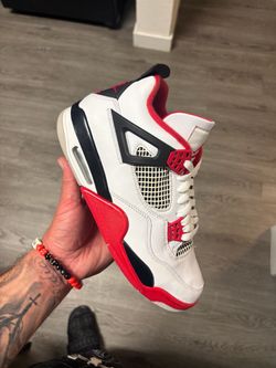 Jordan 4 fire red