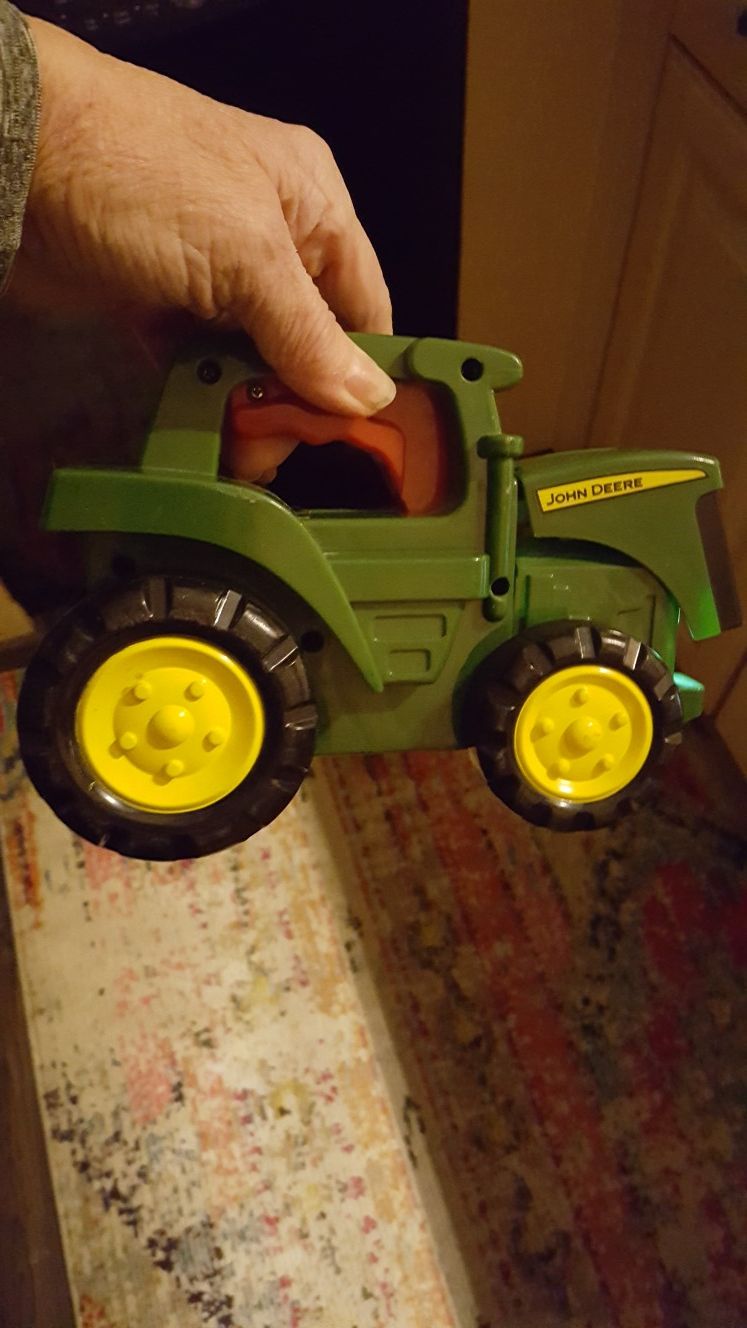 John Deere tractor light