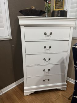 Drawer Chest 