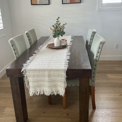Dinning Table With Chairs