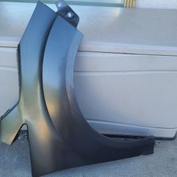 2013 - 2016 FORD C-MAX RIGHT FENDER PASSENGER SIDE GENUINE USED OEM.  Y13