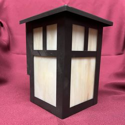 Craftsman Outdoor Wall Light