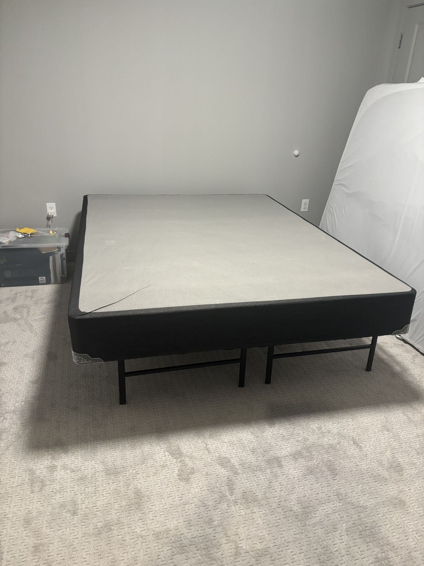 Queen Box Spring – Diamond Mattress