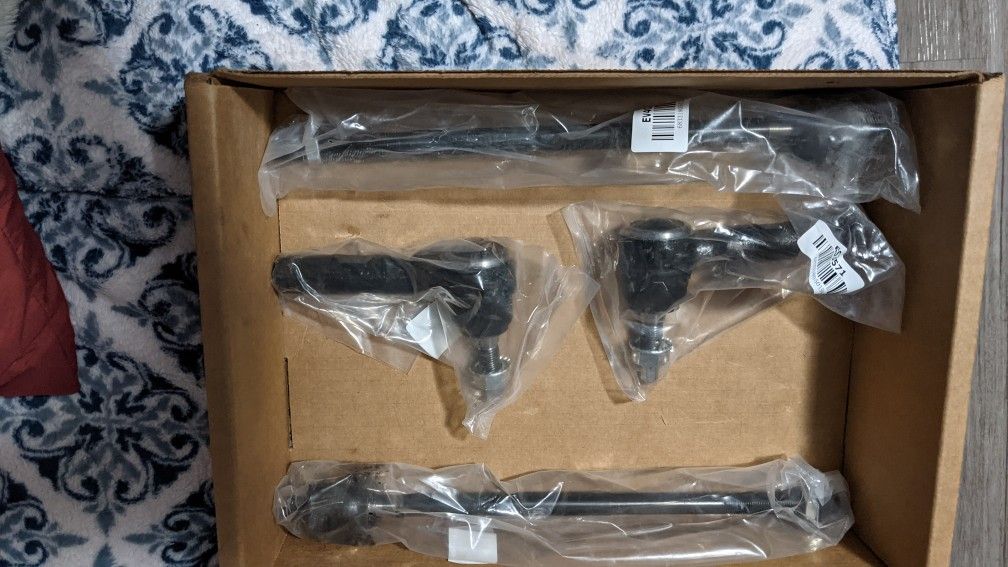 Inner And Outer Tie Rods For Dodge Dakota 2000 $300 For All