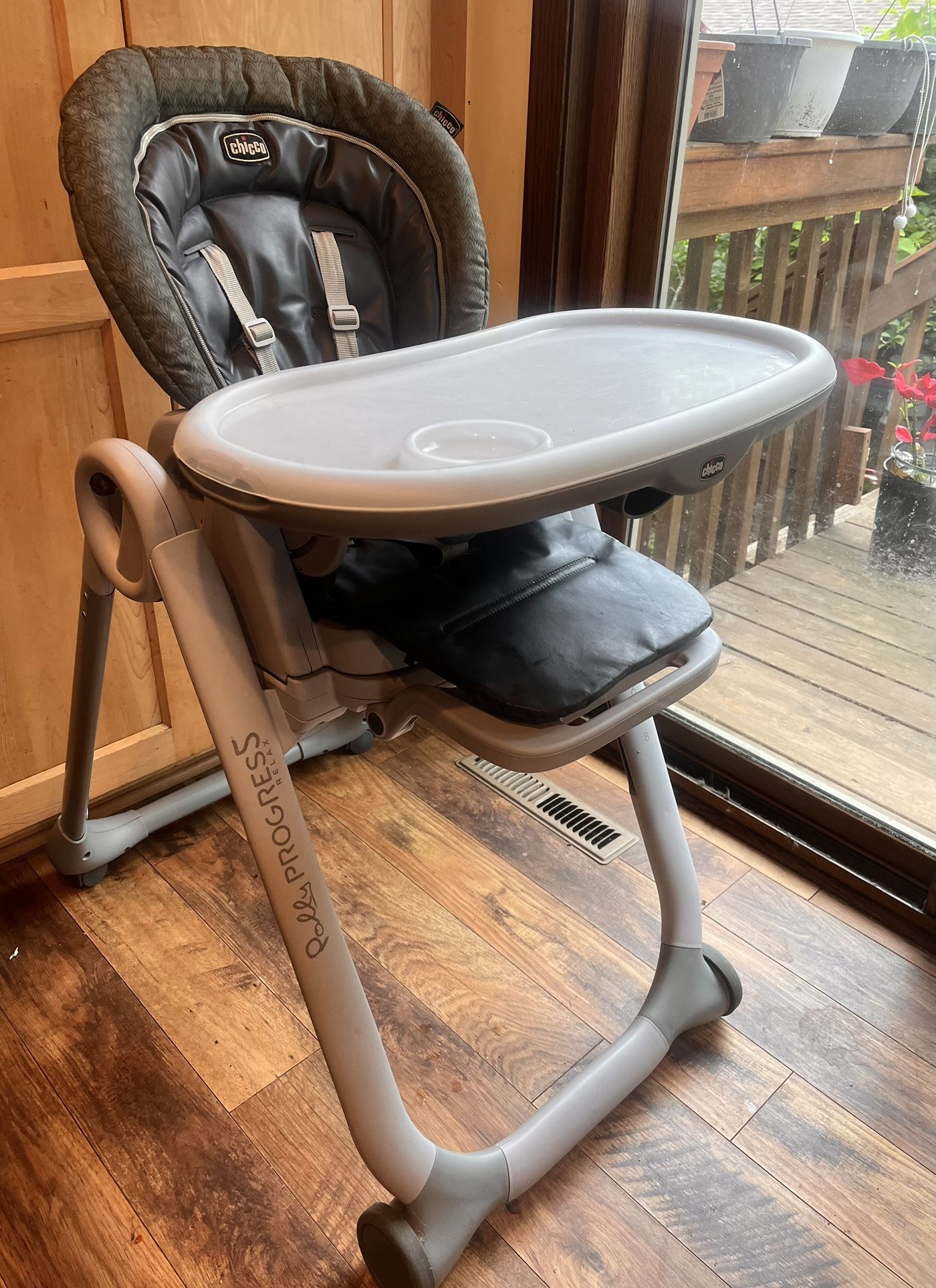 Chicco Polly Progress 5-in-1 Highchair