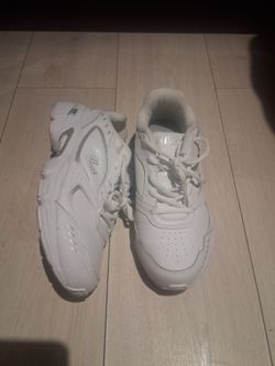 Women's fila shoes size 9.5W
