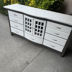 9 Drawer Dresser Wooden OBO