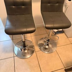 Sillas altas de barra