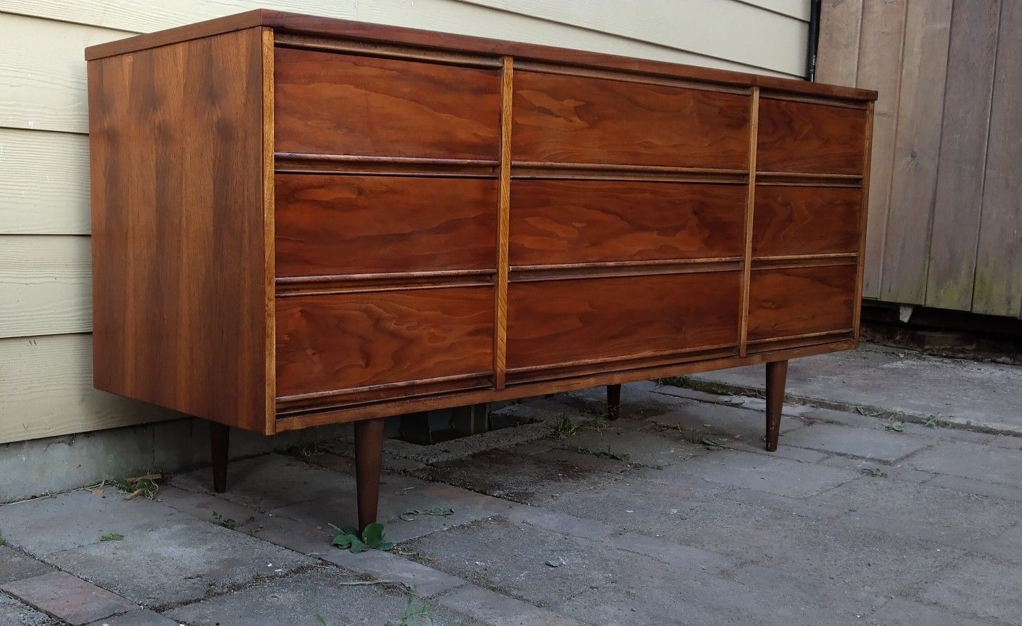 Vintage 9 Drawer Dresser By Dixie