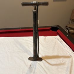 Vintage tire pump