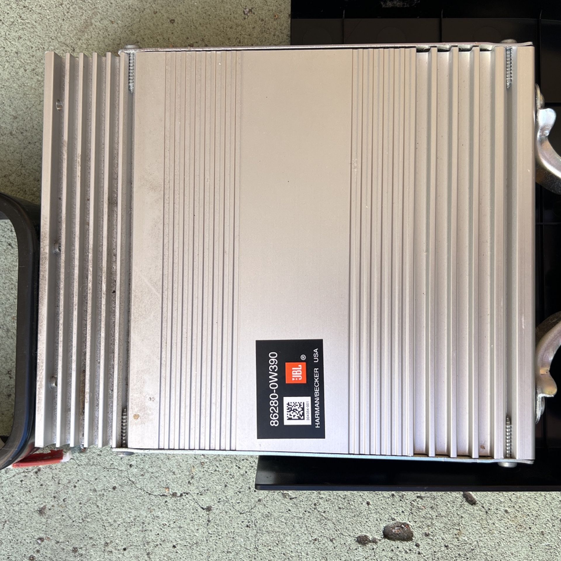 2007 Toyota Radio With GPS AND AMPLIFIER 